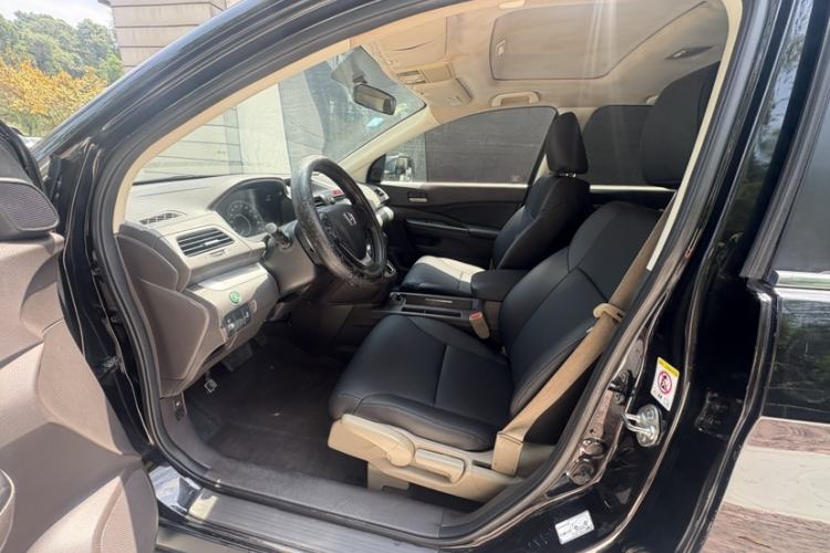 Used Honda CR-V 2013 2.0L 2WD Classic Edition Interior 3
