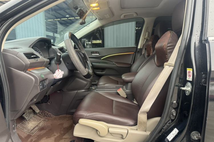 Used Honda CR-V 2013 2.0L 2WD Classic Edition Interior 3