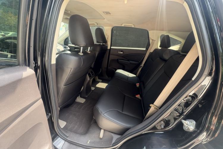 Used Honda CR-V 2013 2.0L 2WD Classic Edition Interior 4