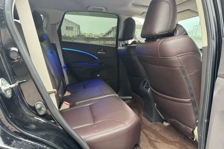 Used Honda CR-V 2013 2.0L 2WD Classic Edition Interior 4