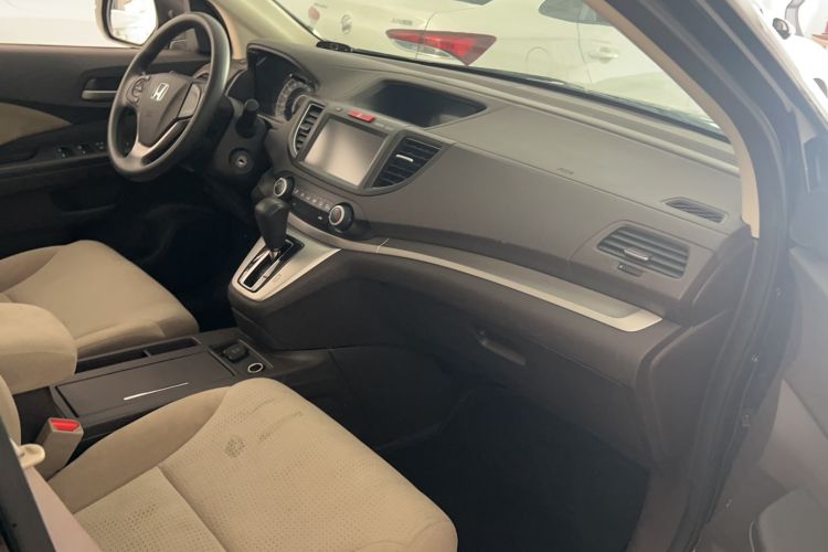 Used Honda CR-V 2013 2.0L 2WD Classic Edition Interior 5
