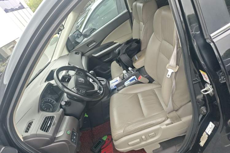 Used Honda CR-V 2013 2.4L four-wheel drive luxury version Left Front Seat