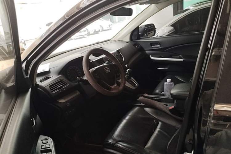 Used Honda CR-V 2013 2.4L two-wheel drive luxury version Left Front Seat