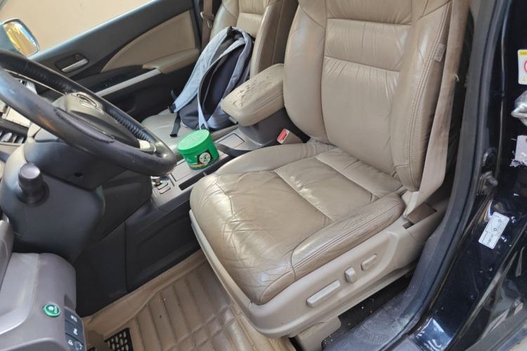 Used Honda CR-V 2013 2.4L four-wheel drive luxury version Left Front Seat
