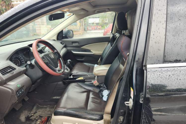 Used Honda CR-V 2013 2.4L two-wheel drive luxury version Left Front Seat