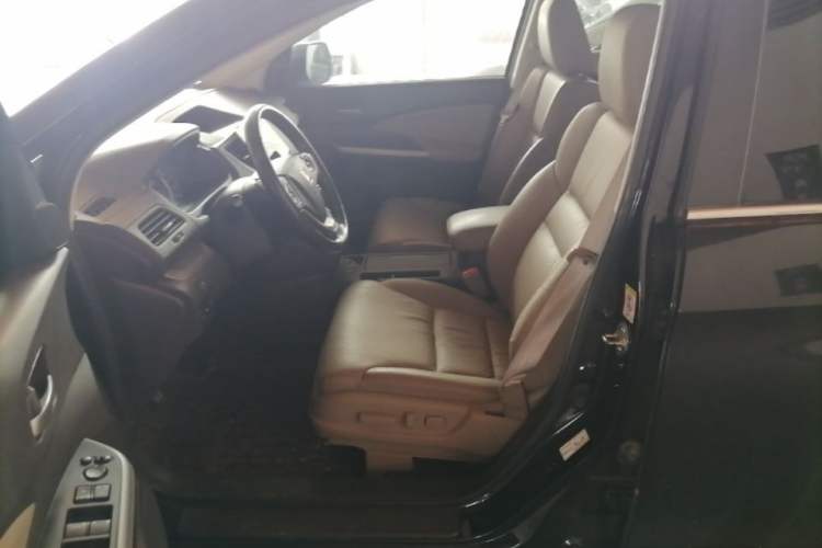 Used Honda CR-V 2013 2.4L two-wheel drive luxury version Left Front Seat