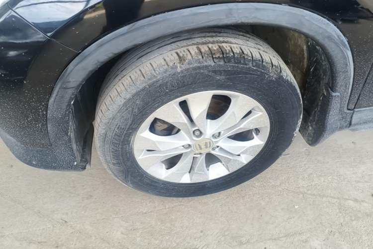 Used Honda CR-V 2013 2.4L two-wheel drive luxury version Left Front Wheel Hub
