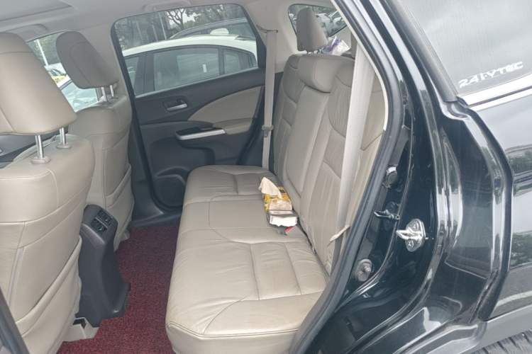 Used Honda CR-V 2013 2.4L four-wheel drive luxury version Left Rear Seat