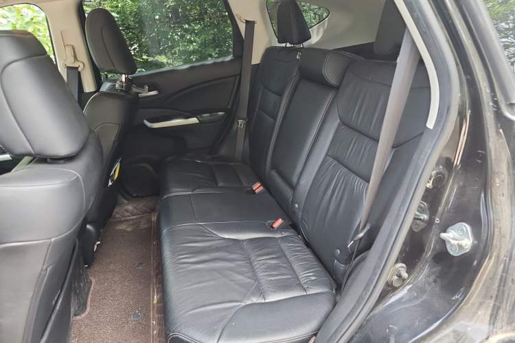 Used Honda CR-V 2013 2.4L two-wheel drive luxury version Left Rear Seat