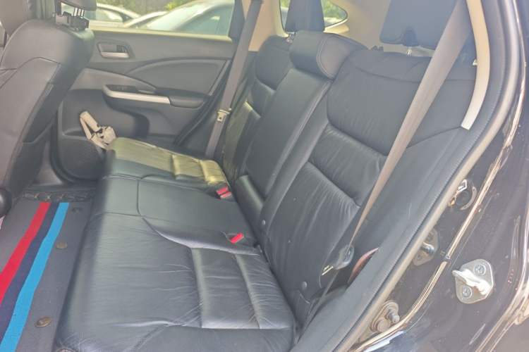 Used Honda CR-V 2013 2.4L two-wheel drive luxury version Left Rear Seat