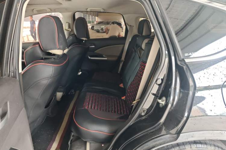 Used Honda CR-V 2013 2.4L four-wheel drive luxury version Left Rear Seat