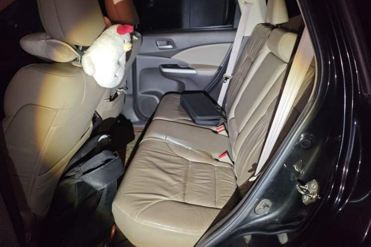 Used Honda CR-V 2013 2.4L two-wheel drive luxury version Left Rear Seat