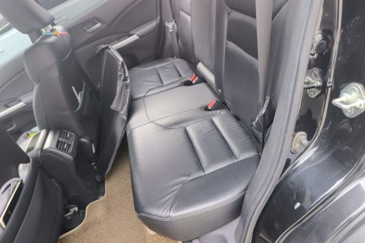 Used Honda CR-V 2013 2.4L four-wheel drive luxury version Left Rear Seat