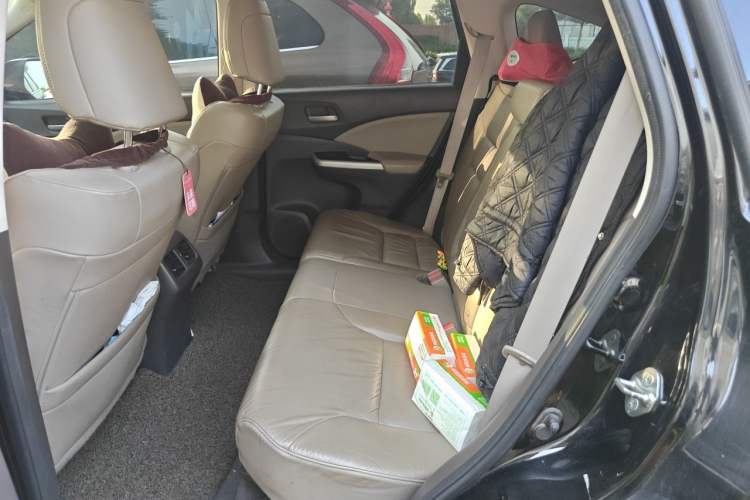 Used Honda CR-V 2013 2.4L two-wheel drive luxury version Left Rear Seat