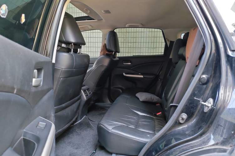 Used Honda CR-V 2013 2.4L two-wheel drive luxury version Left Rear Seat