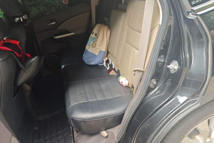 Used Honda CR-V 2013 2.4L two-wheel drive luxury version Left Rear Seat