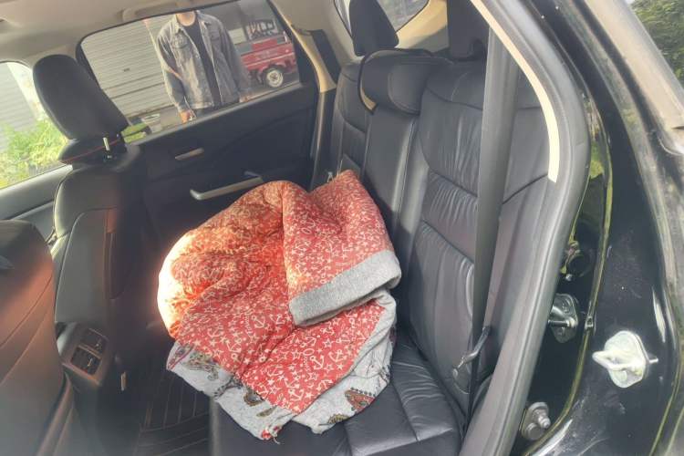 Used Honda CR-V 2013 2.4L two-wheel drive luxury version Left Rear Seat