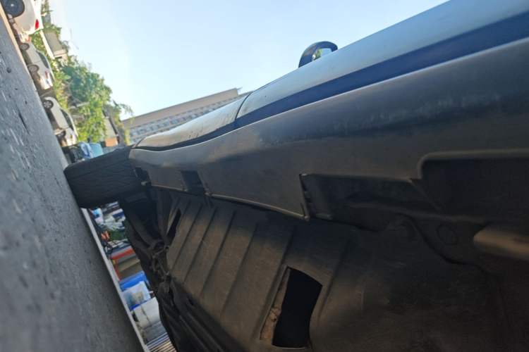 Used Honda CR-V 2013 2.0L 2WD Classic Edition Left Side Sill