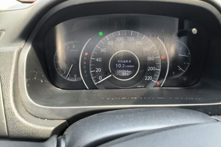 Used Honda CR-V 2013 2.4L four-wheel drive luxury version Odometer Close Up