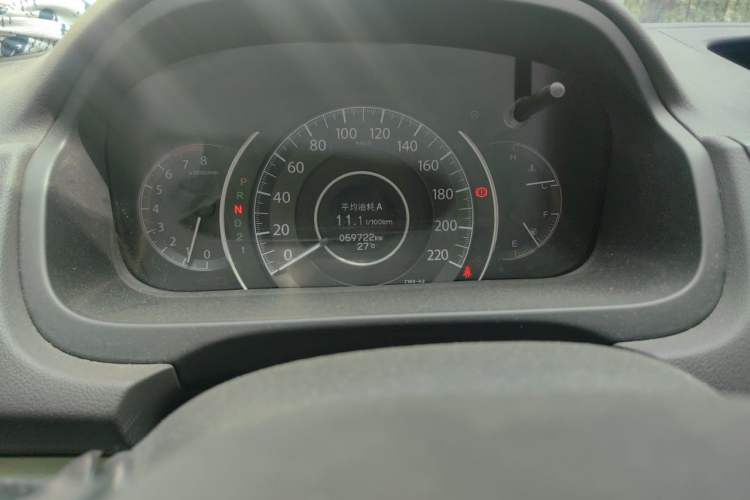 Used Honda CR-V 2013 2.0L 2WD Classic Edition Odometer Close Up