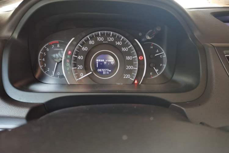 Used Honda CR-V 2013 2.0L 2WD Classic Edition Odometer Close Up