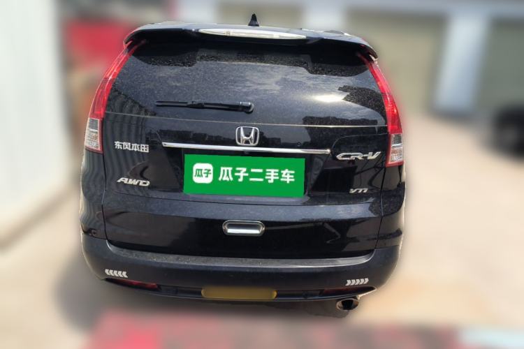 Used Honda CR-V 2013 2.4L four-wheel drive luxury version Rear