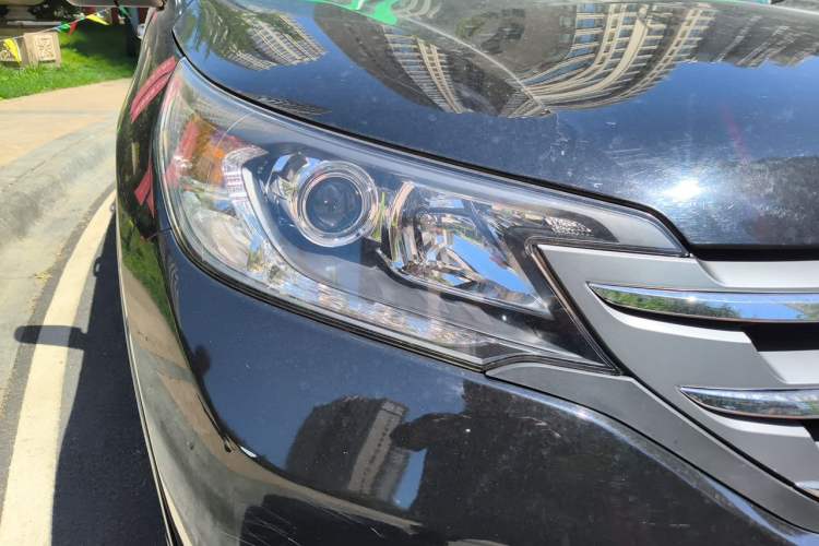 Used Honda CR-V 2013 2.4L two-wheel drive luxury version Right Front Headlight