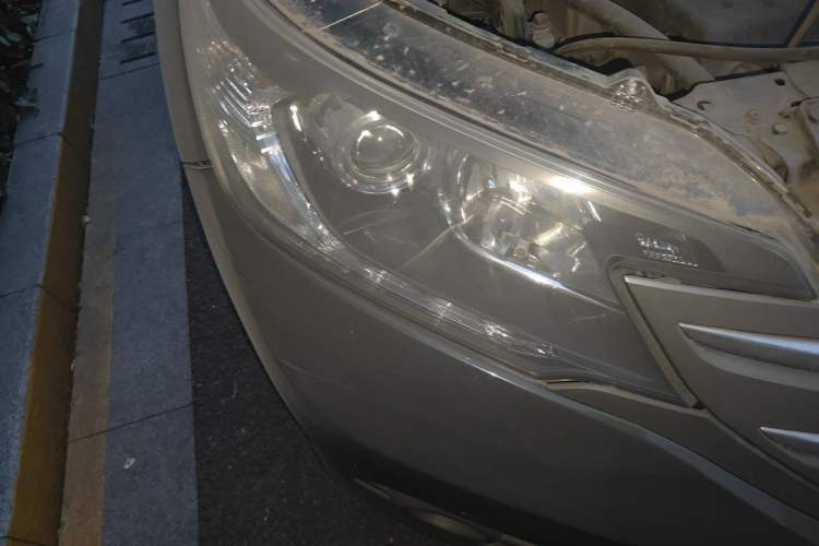 Used Honda CR-V 2013 2.4L four-wheel drive luxury version Right Front Headlight
