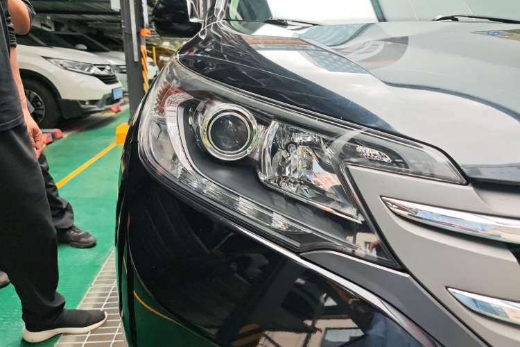 Used Honda CR-V 2013 2.0L Four-wheel Drive Classic Edition Right Front Headlight