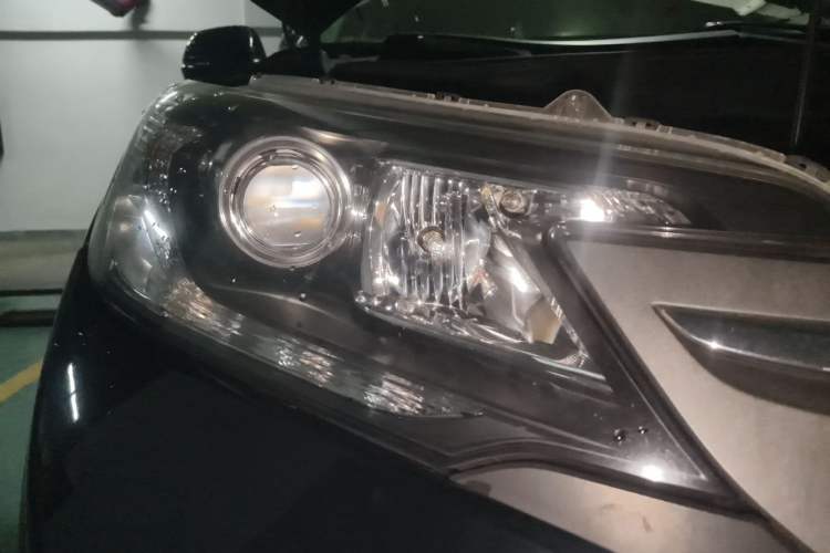 Used Honda CR-V 2013 2.0L 2WD Classic Edition Right Front Headlight