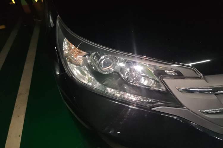 Used Honda CR-V 2013 2.4L four-wheel drive luxury version Right Front Headlight
