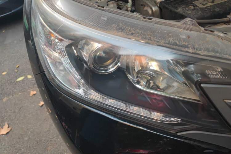 Used Honda CR-V 2013 2.4L two-wheel drive luxury version Right Front Headlight