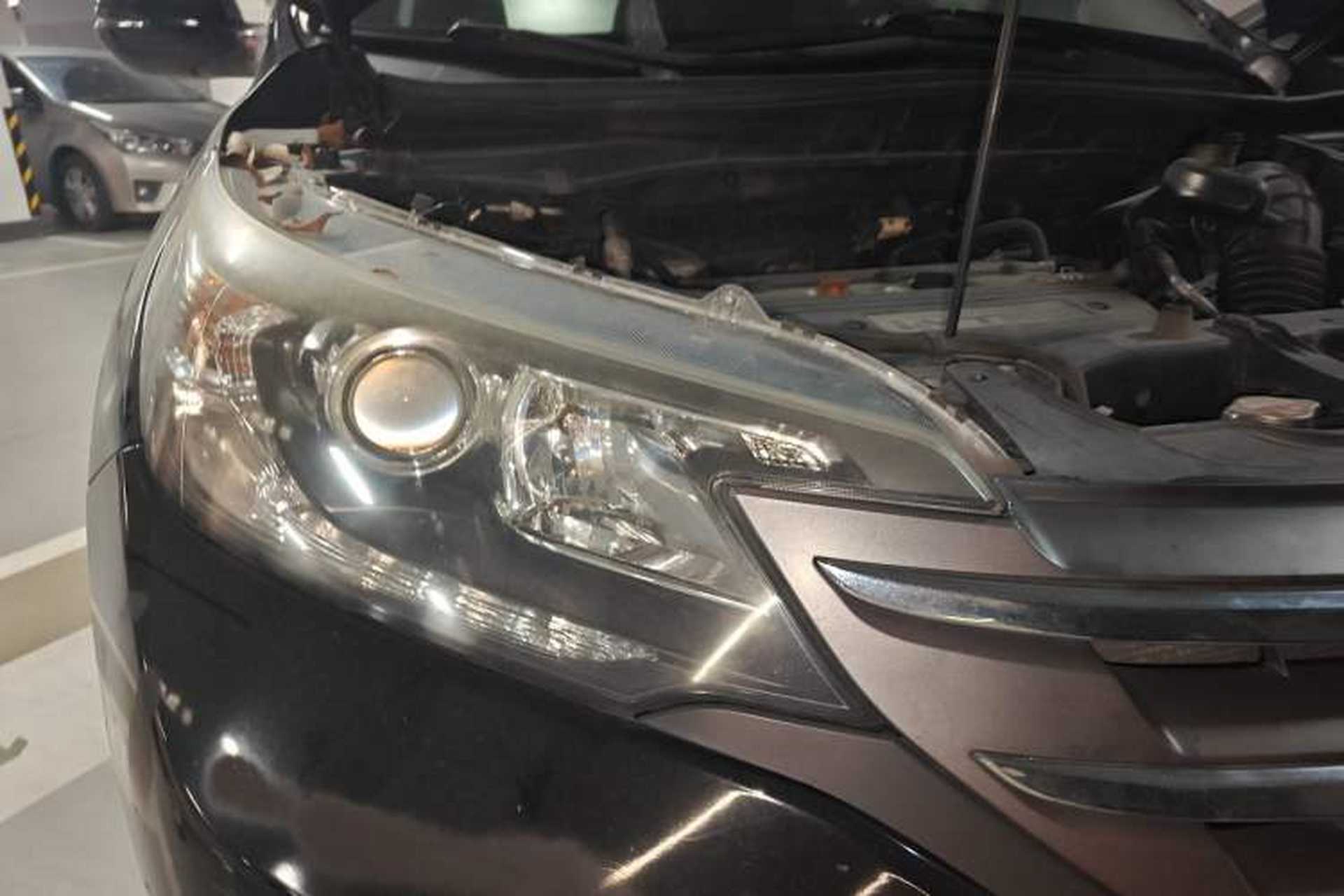 Used Honda CR-V 2013 2.4L four-wheel drive luxury version Right Front Headlight