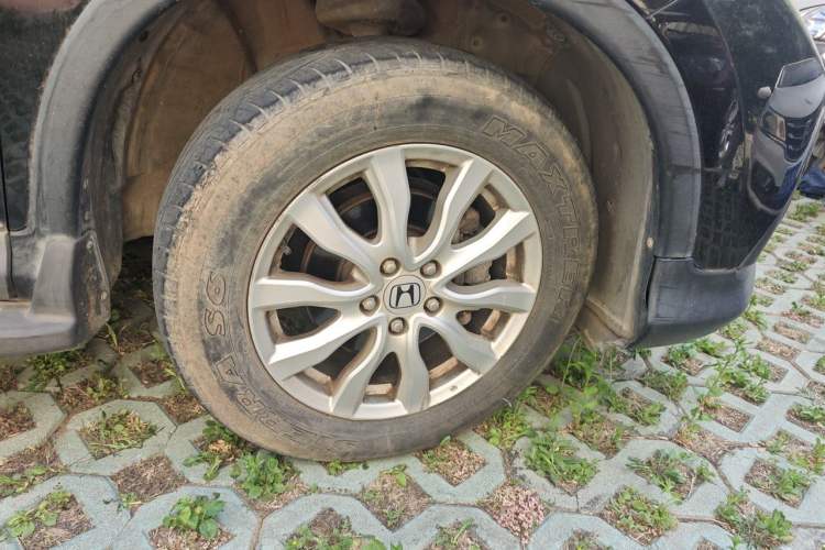 Used Honda CR-V 2013 2.0L 2WD Classic Edition Right Front Wheel Hub