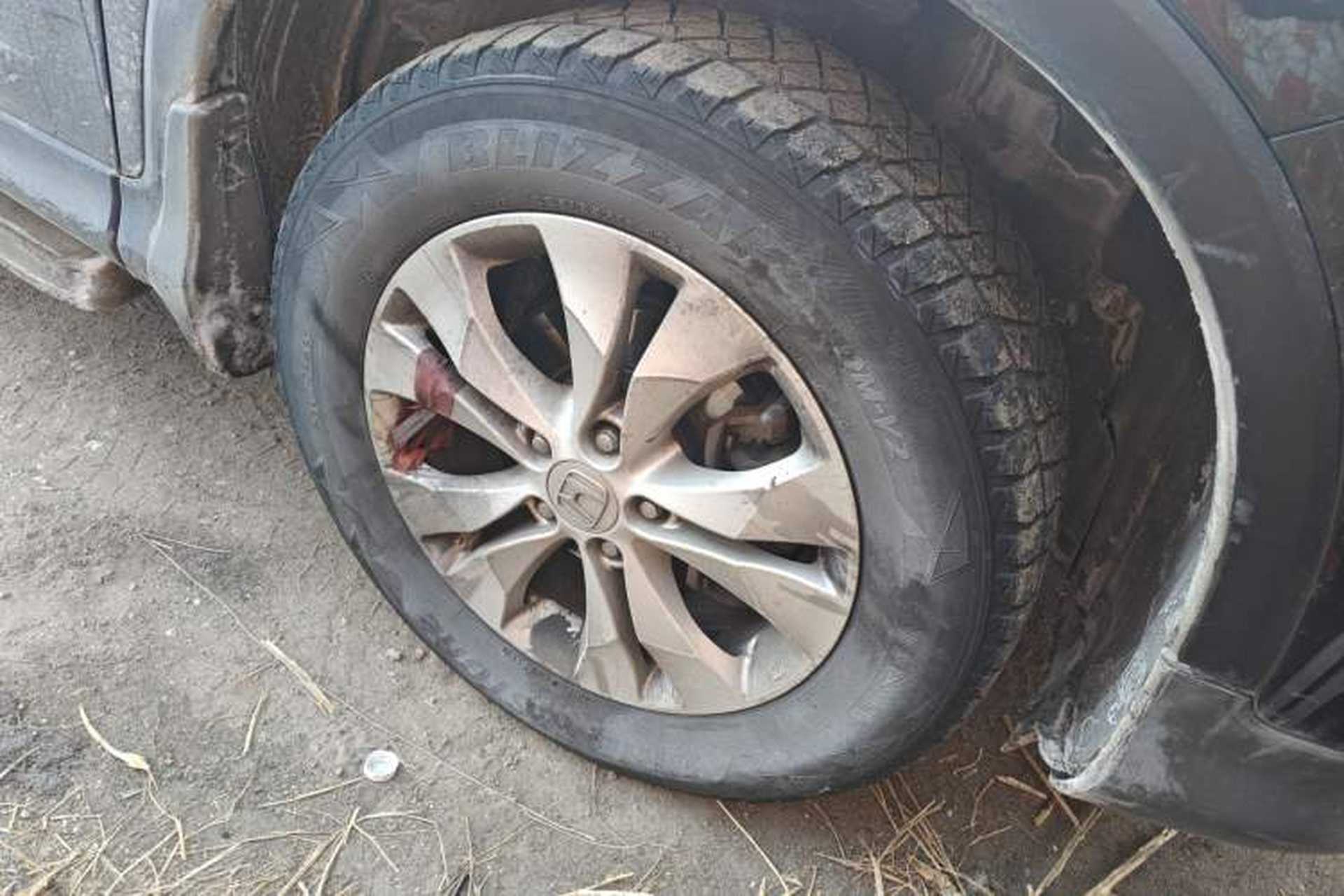 Used Honda CR-V 2013 2.4L two-wheel drive luxury version Right Front Wheel Hub