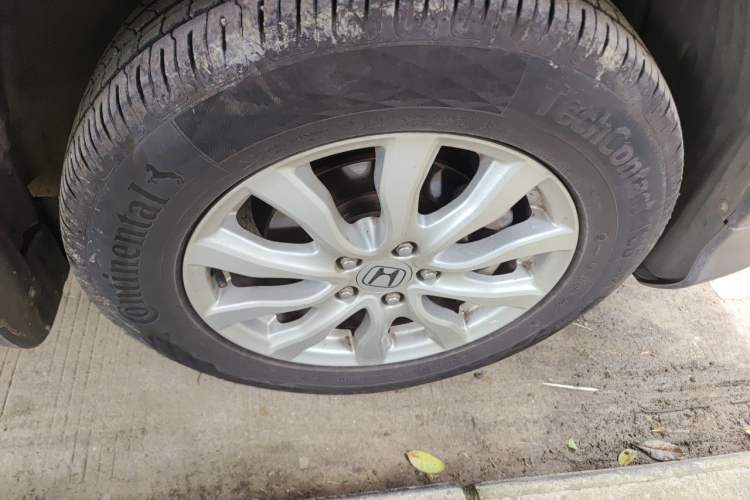 Used Honda CR-V 2013 2.0L 2WD Classic Edition Right Front Wheel Hub