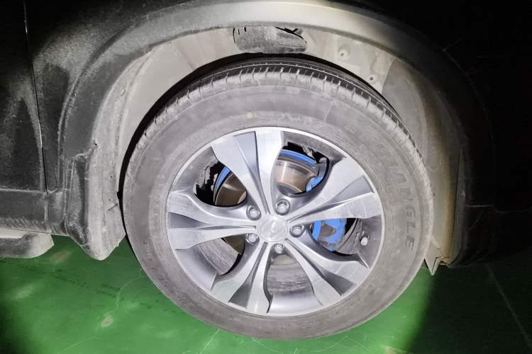 Used Honda CR-V 2013 2.4L Four-Wheel Drive Prestige Edition Right Front Wheel Hub