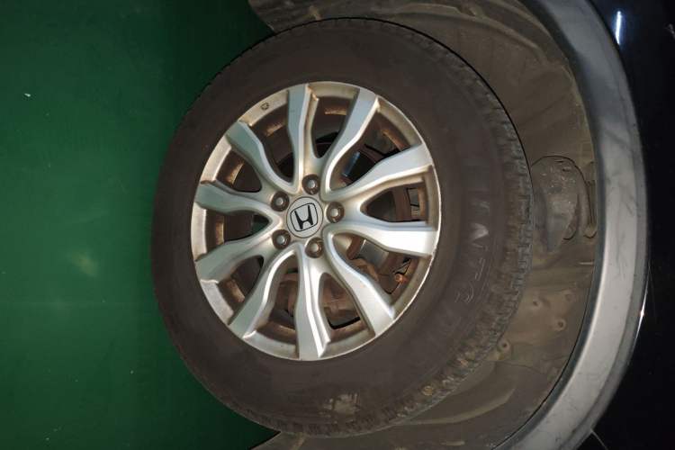 Used Honda CR-V 2013 2.0L 2WD Classic Edition Right Front Wheel Hub