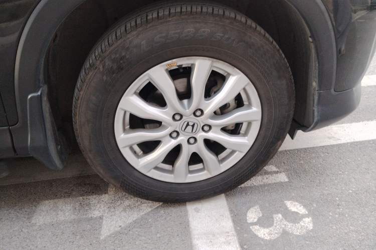 Used Honda CR-V 2013 2.0L 2WD Classic Edition Right Front Wheel Hub