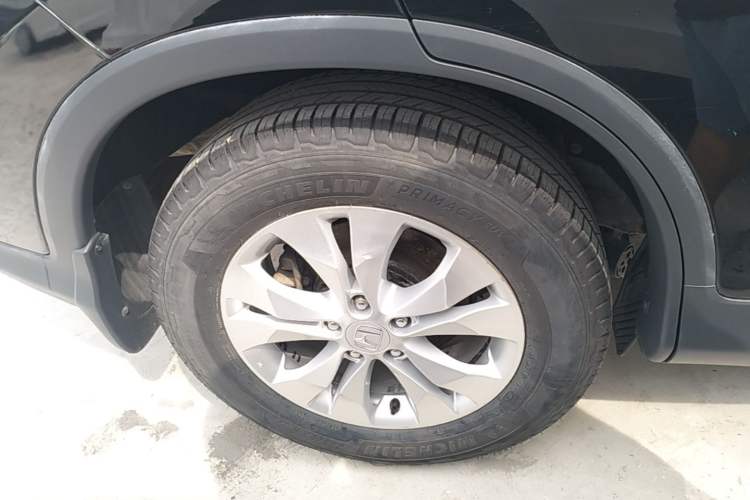 Used Honda CR-V 2013 2.4L four-wheel drive luxury version Right Rear Wheel Hub