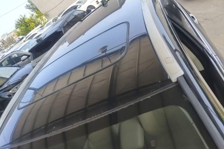 Used Honda CR-V 2013 2.4L two-wheel drive luxury version Roof