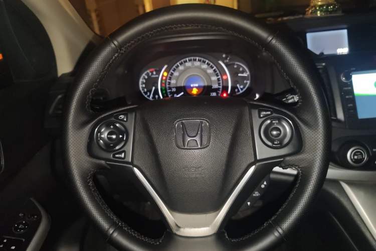 Used Honda CR-V 2013 2.4L four-wheel drive luxury version Steering Wheel