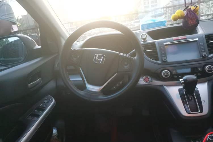 Used Honda CR-V 2013 2.4L four-wheel drive luxury version Steering Wheel