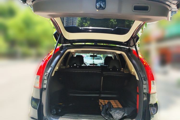 Used Honda CR-V 2013 2.0L 2WD Classic Edition Trunk