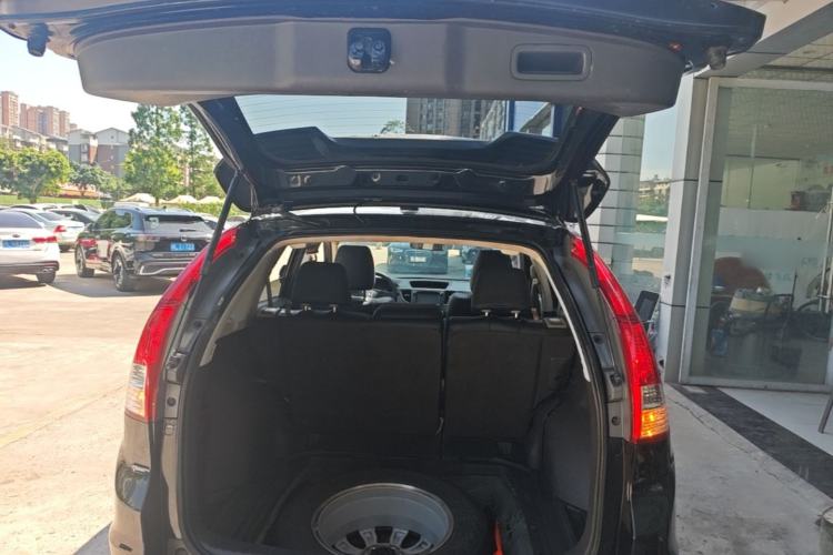 Used Honda CR-V 2013 2.0L 2WD Classic Edition Trunk