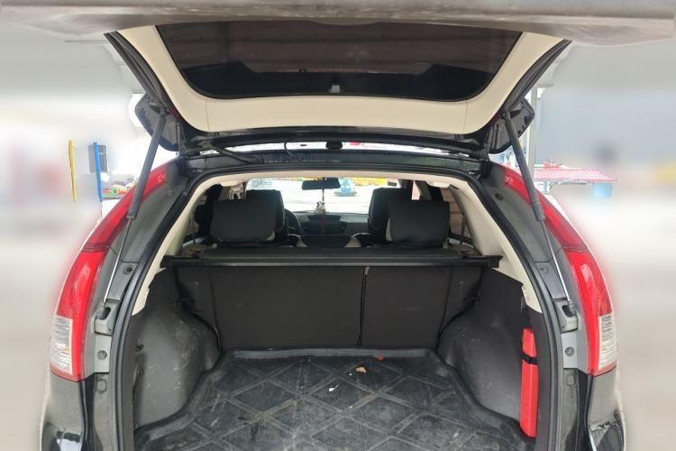Used Honda CR-V 2013 2.4L four-wheel drive luxury version Trunk