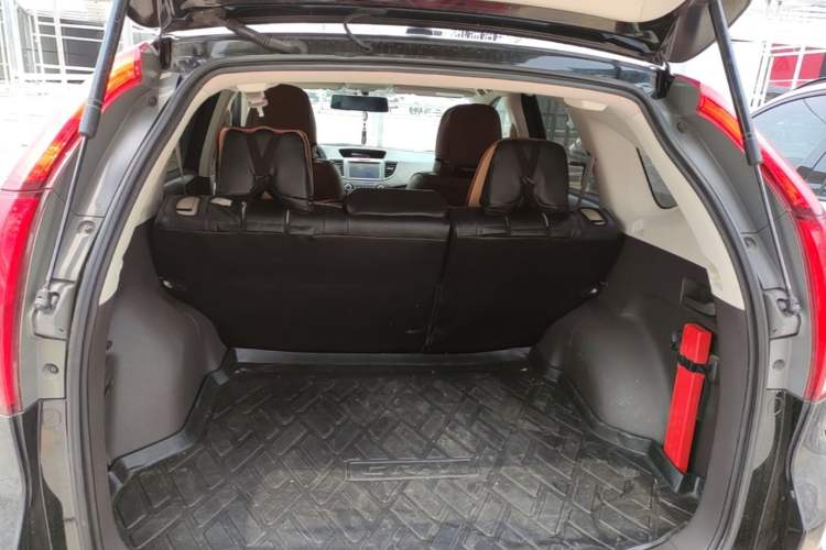 Used Honda CR-V 2013 2.0L 2WD Classic Edition Trunk