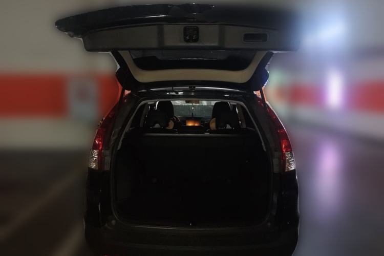 Used Honda CR-V 2013 2.4L four-wheel drive luxury version Trunk