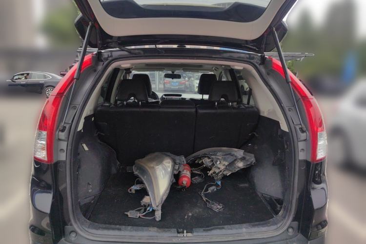 Used Honda CR-V 2013 2.4L four-wheel drive luxury version Trunk