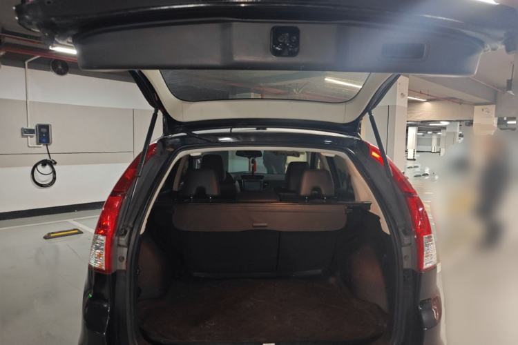 Used Honda CR-V 2013 2.4L four-wheel drive luxury version Trunk